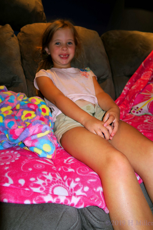 Prepared For Pedicures! Kids Pedi At The Kids Spa Party! Prepared For Pedicures! Kids Pedi At The Kids Spa Party!