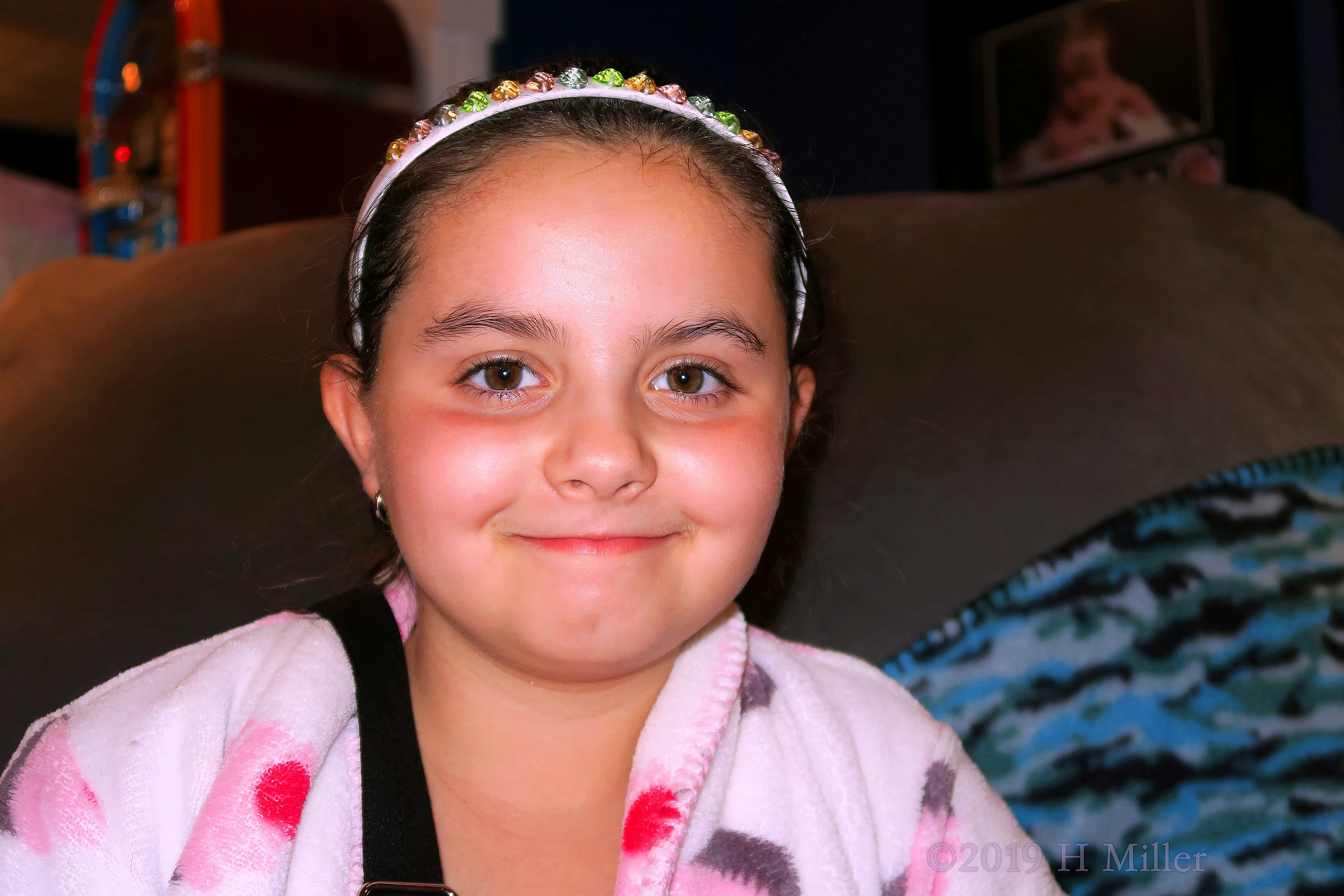 Cheerful Crystals! Spa Party Guest Poses For The Camera! Cheerful Crystals! Spa Party Guest Poses For The Camera!