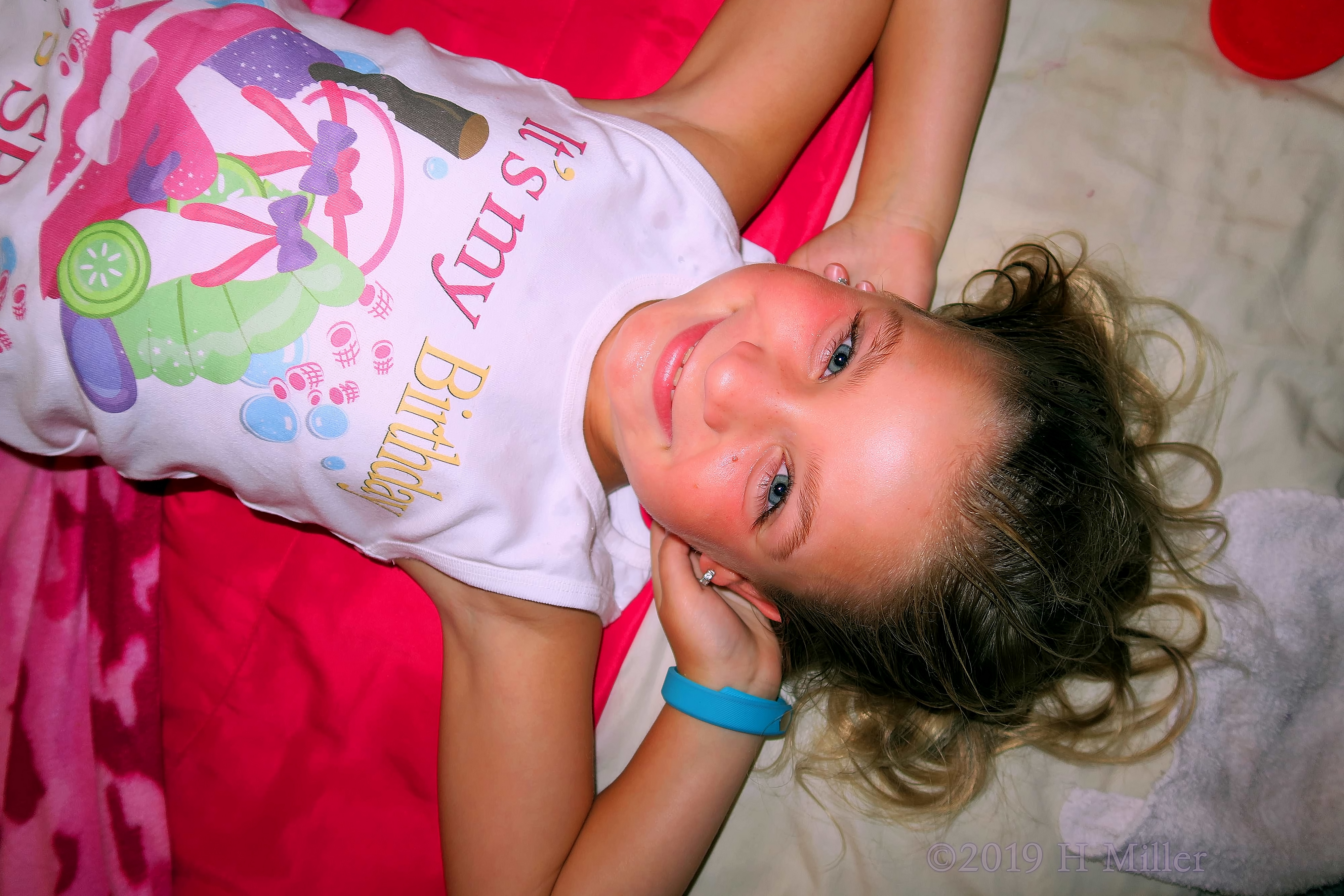 Chilling Before Her Kids Facial Chilling Before Her Kids Facial