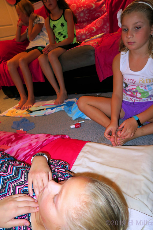 Appeasing Assortment Of Activities At The Girls Spa! Appeasing Assortment Of Activities At The Girls Spa!