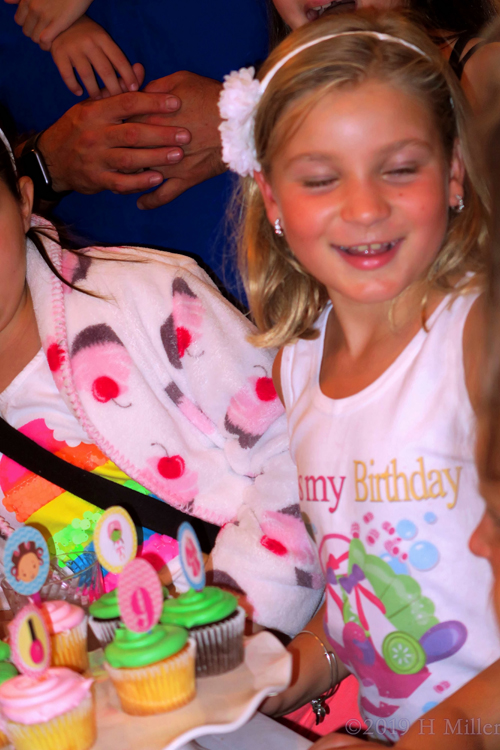 Cheers For Cupcakes! Kids Spa Party Cupcakes! Cheers For Cupcakes! Kids Spa Party Cupcakes!