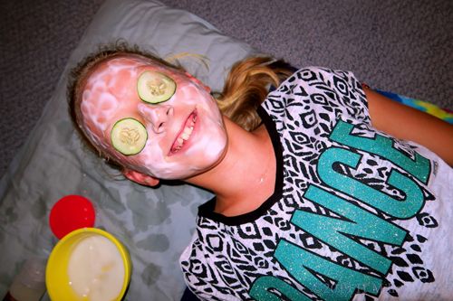 Electrifying Excitement! Kids Facials At The Spa For Girl! 