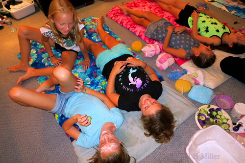 Evderybody Together Now! Four Kids Facials Going On At Once! Evderybody Together Now! Four Kids Facials Going On At Once!