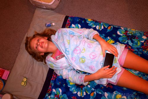 Ready For Her Facial For Girls! Ready For Her Facial For Girls!