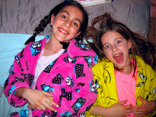 Both Girls Happy And Joyful Before Girls Facials! Both Girls Happy And Joyful Before Girls Facials!