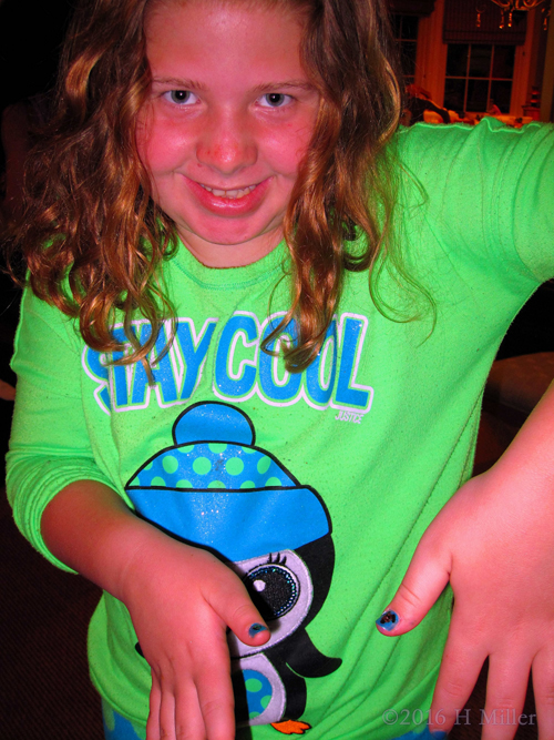 Cute Doggie Nail Art Looks Amazing! Cute Doggie Nail Art Looks Amazing!