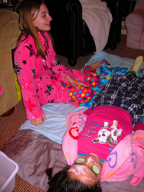 Kids Spa Party Facials! Kids Spa Party Facials!