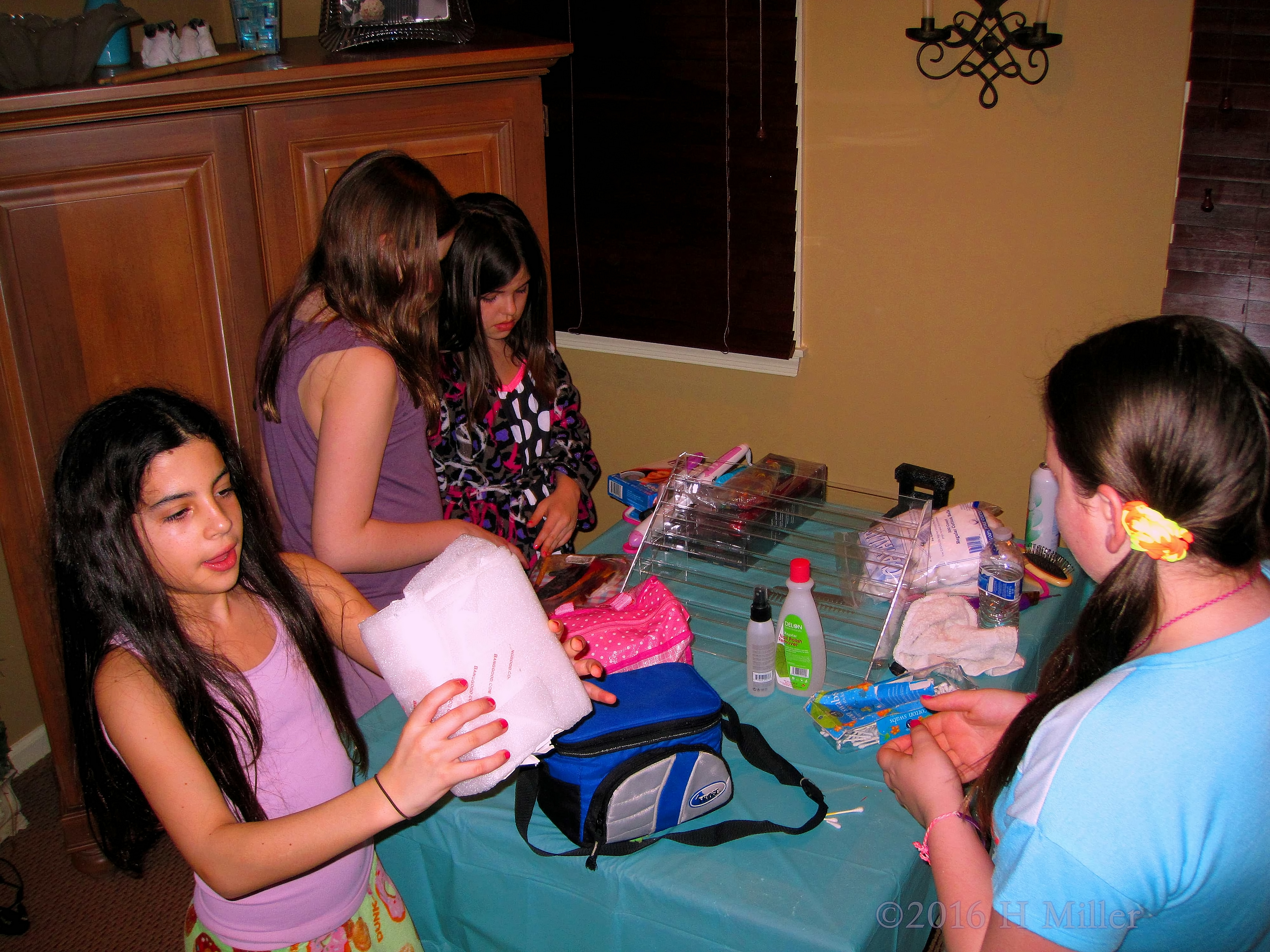 Pre Kids Spa Activity Preparation At The Kids Spa Party! Pre Kids Spa Activity Preparation At The Kids Spa Party!
