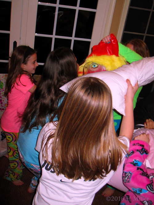 They Continue To Have Fun! They Continue To Have Fun!