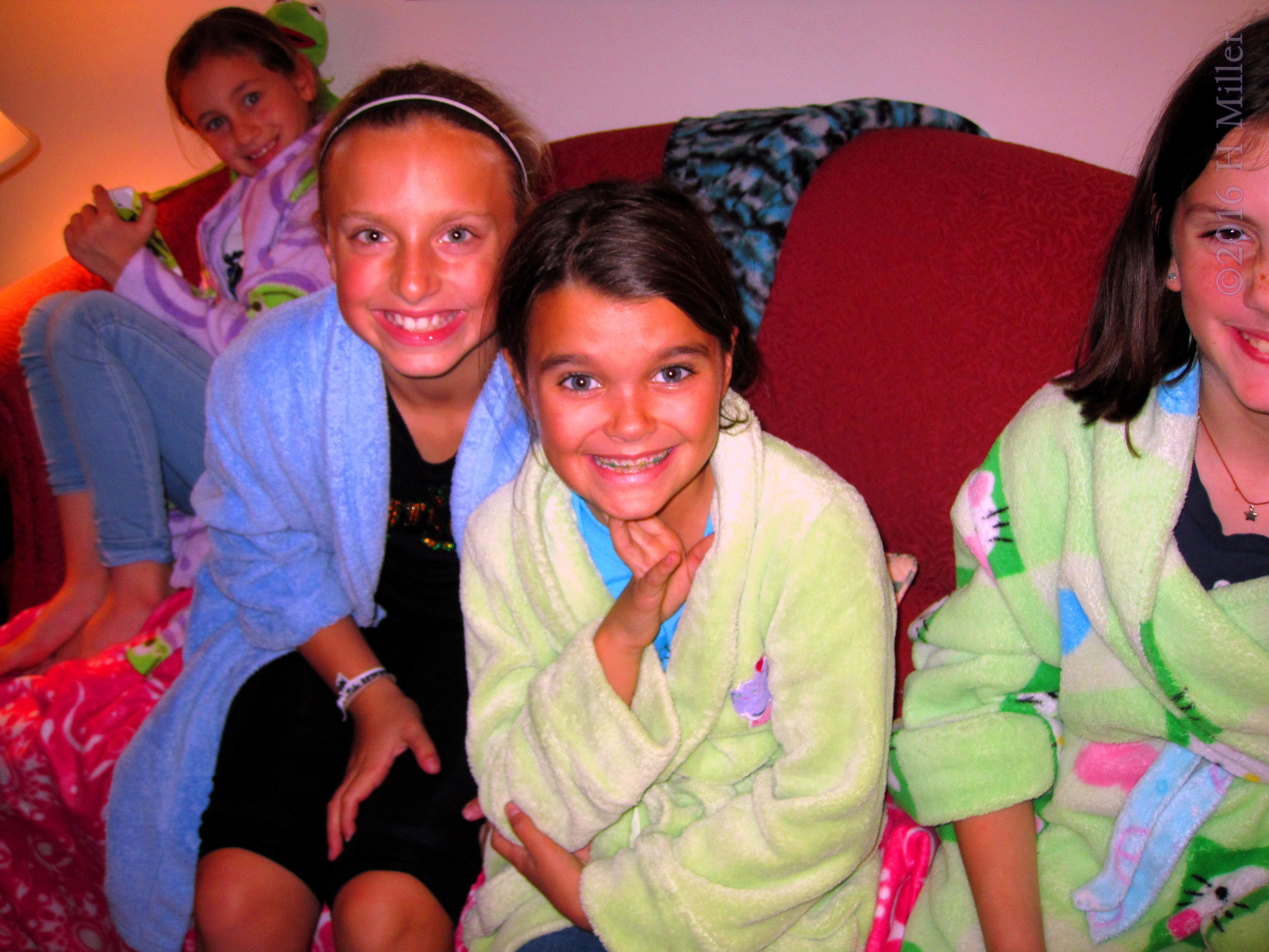 Smiling At The Kids Spa Party! Smiling At The Kids Spa Party!