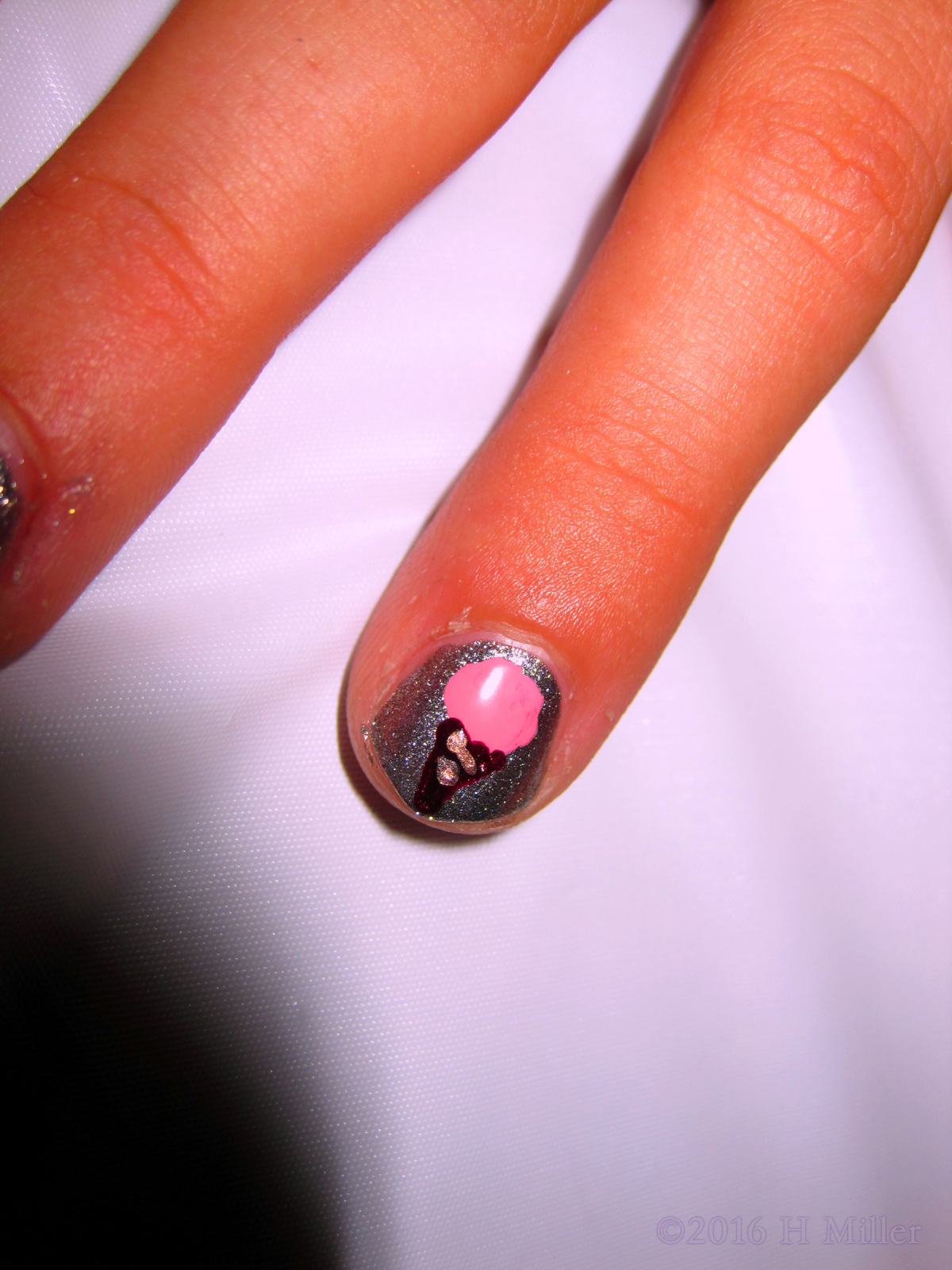 This Ice Cream Nail Design Is Super Awesome! 