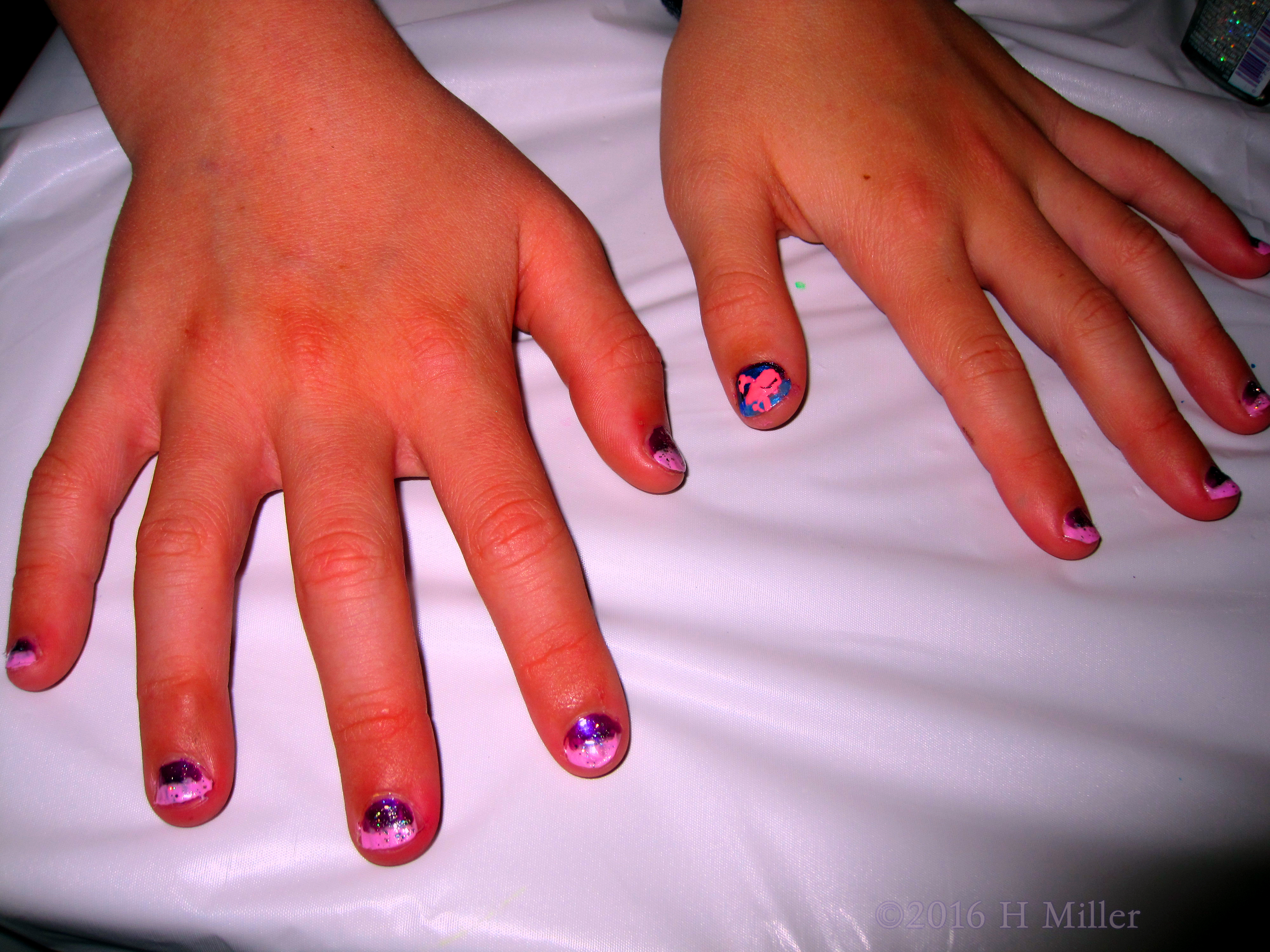 Lovely Color Blended Ombre Girls Manicure With Pretty Glitter! Lovely Color Blended Ombre Girls Manicure With Pretty Glitter!