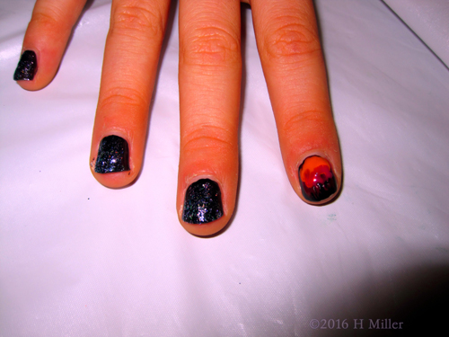 How Cool Is That! Nice Nail Design. How Cool Is That! Nice Nail Design.