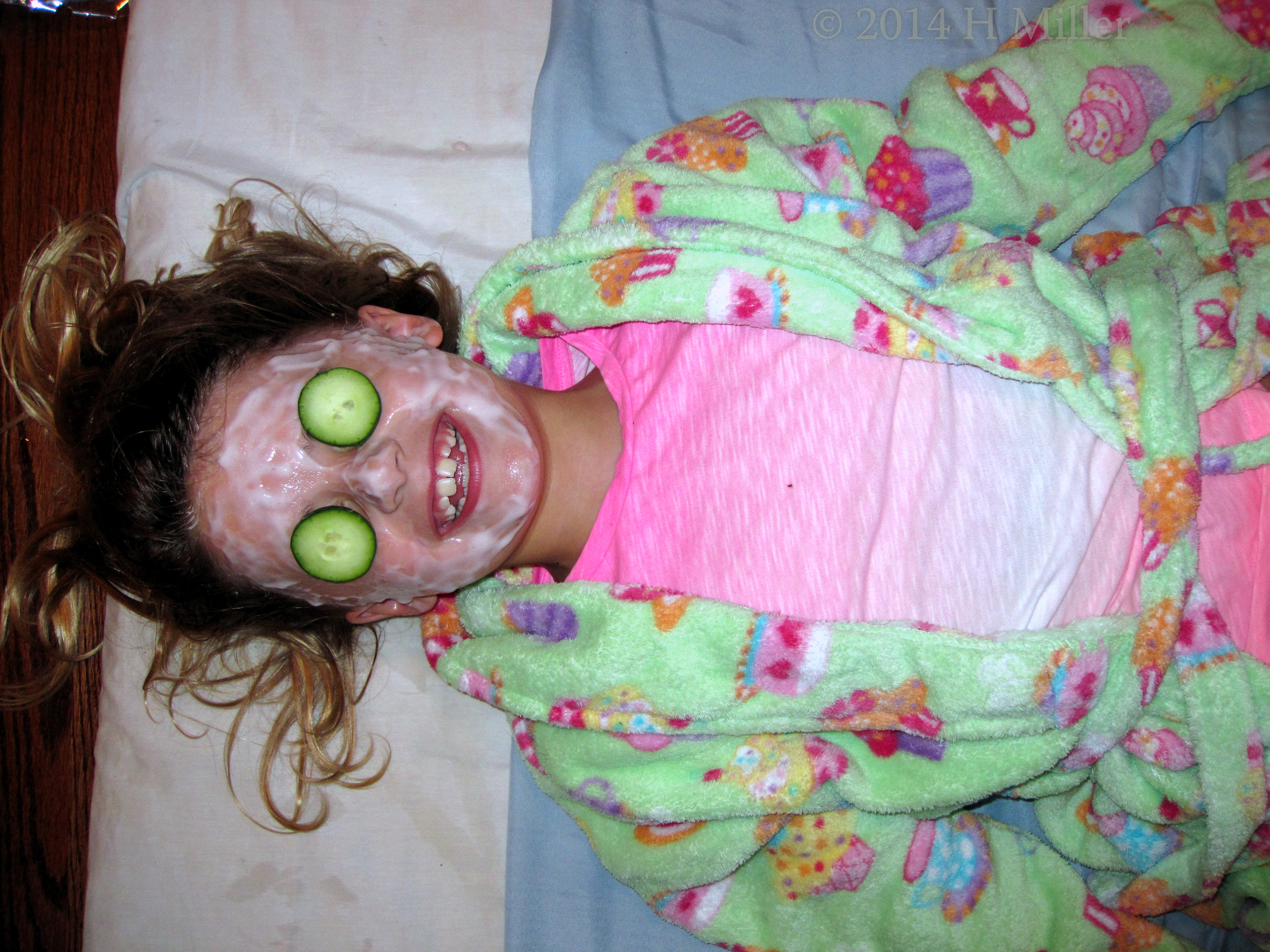 Kids Facial With Cukes And Vanilla Yogurt Mask Kids Facial With Cukes And Vanilla Yogurt Mask