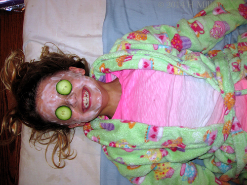 Kids Facial Mask.Relax!