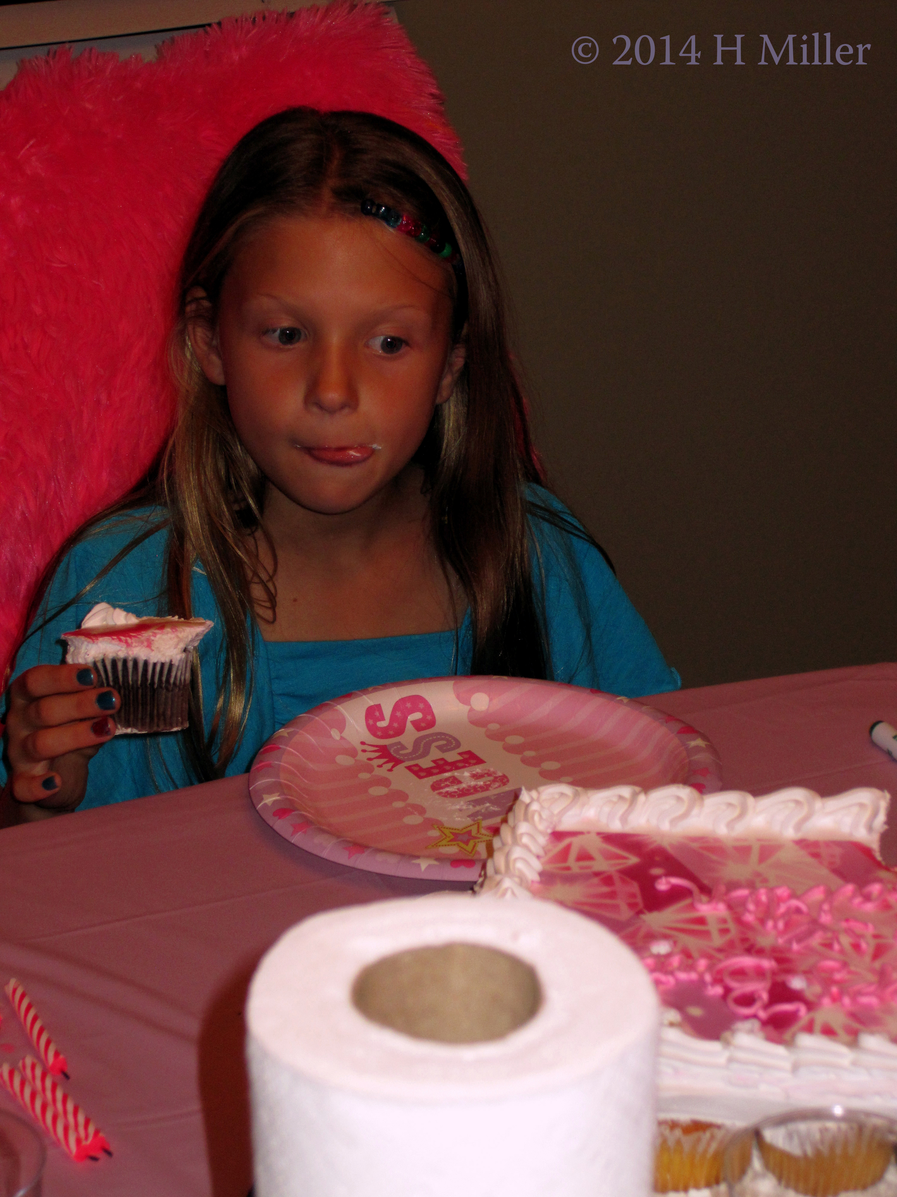 Caitlin Likes The Frosting! Caitlin Likes The Frosting!