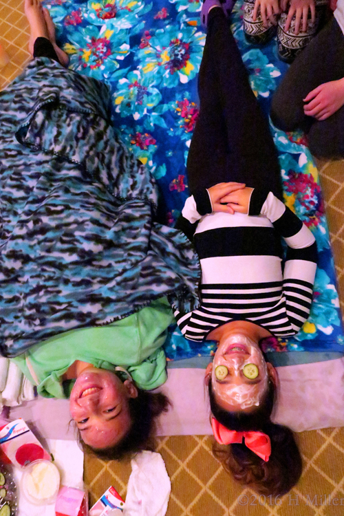 Girls Love The Facial Activity!!! Girls Love The Facial Activity!!!