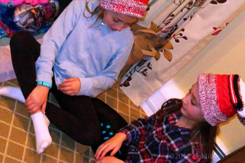 The Girls Chatting. The Girls Chatting.