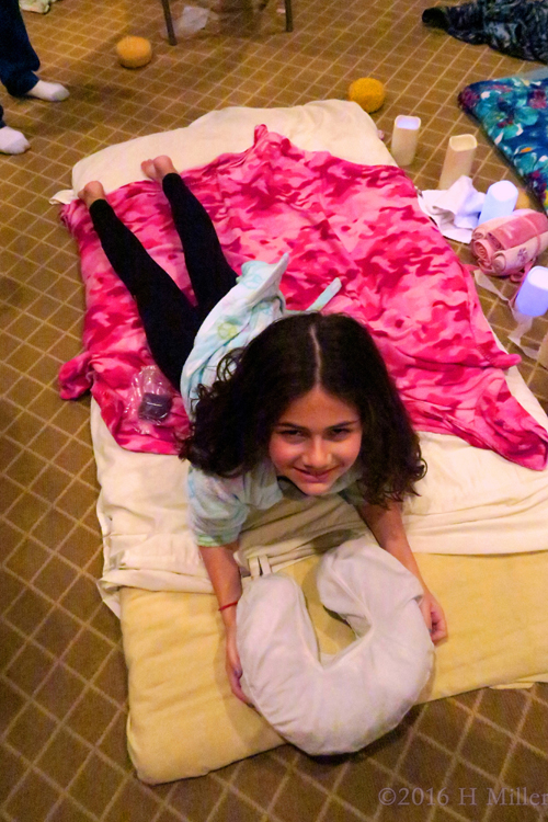 Kids Massage. Kids Massage.