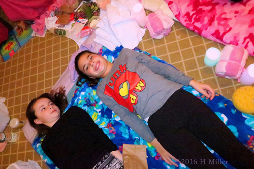 Kids Mini Facials. Kids Mini Facials.