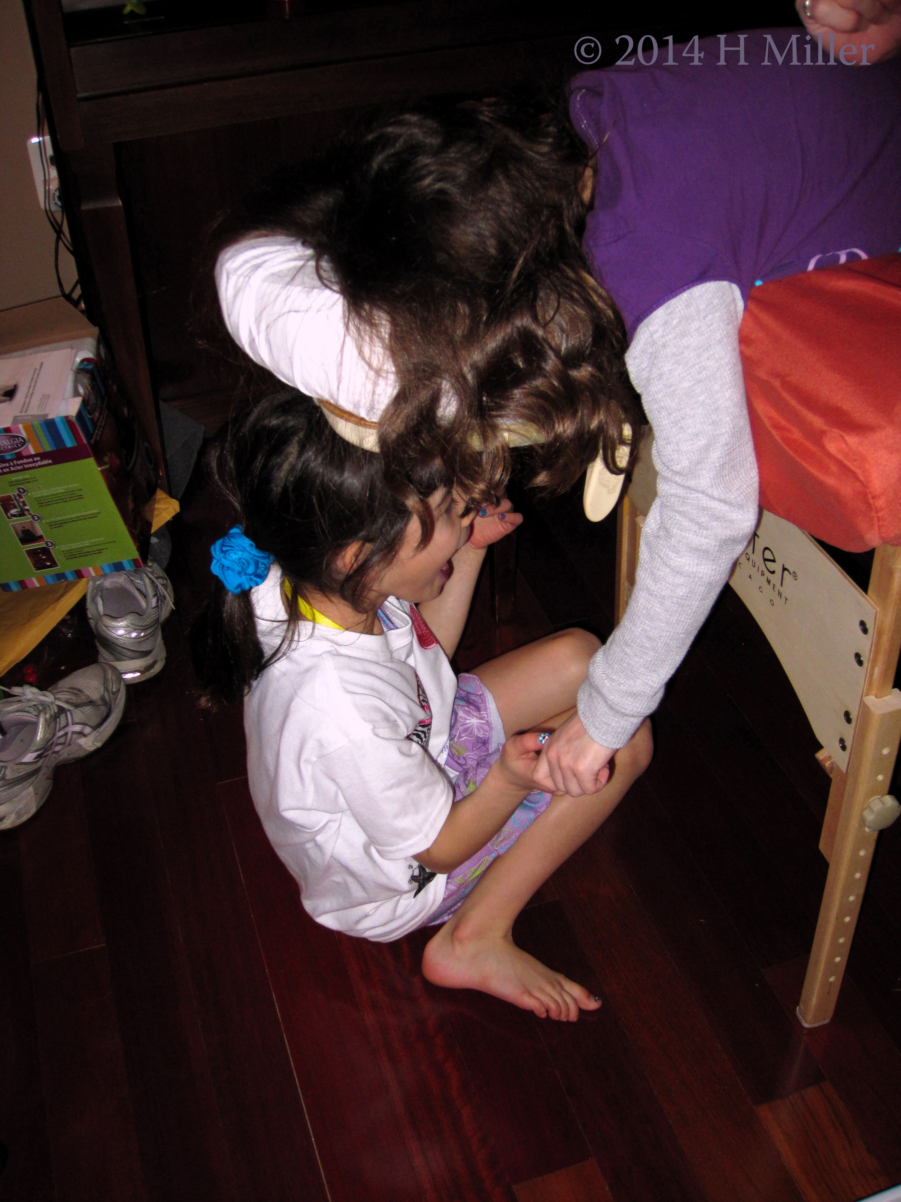 Kids Massage Craziness...Saying Hi From Under The Face Cradle! lol Kids Massage Craziness...Saying Hi From Under The Face Cradle! lol