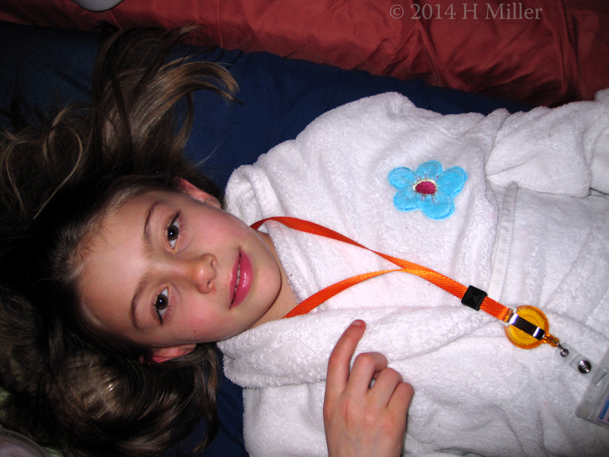 Sleepover Spa Facial Service About To Commence! Sleepover Spa Facial Service About To Commence!