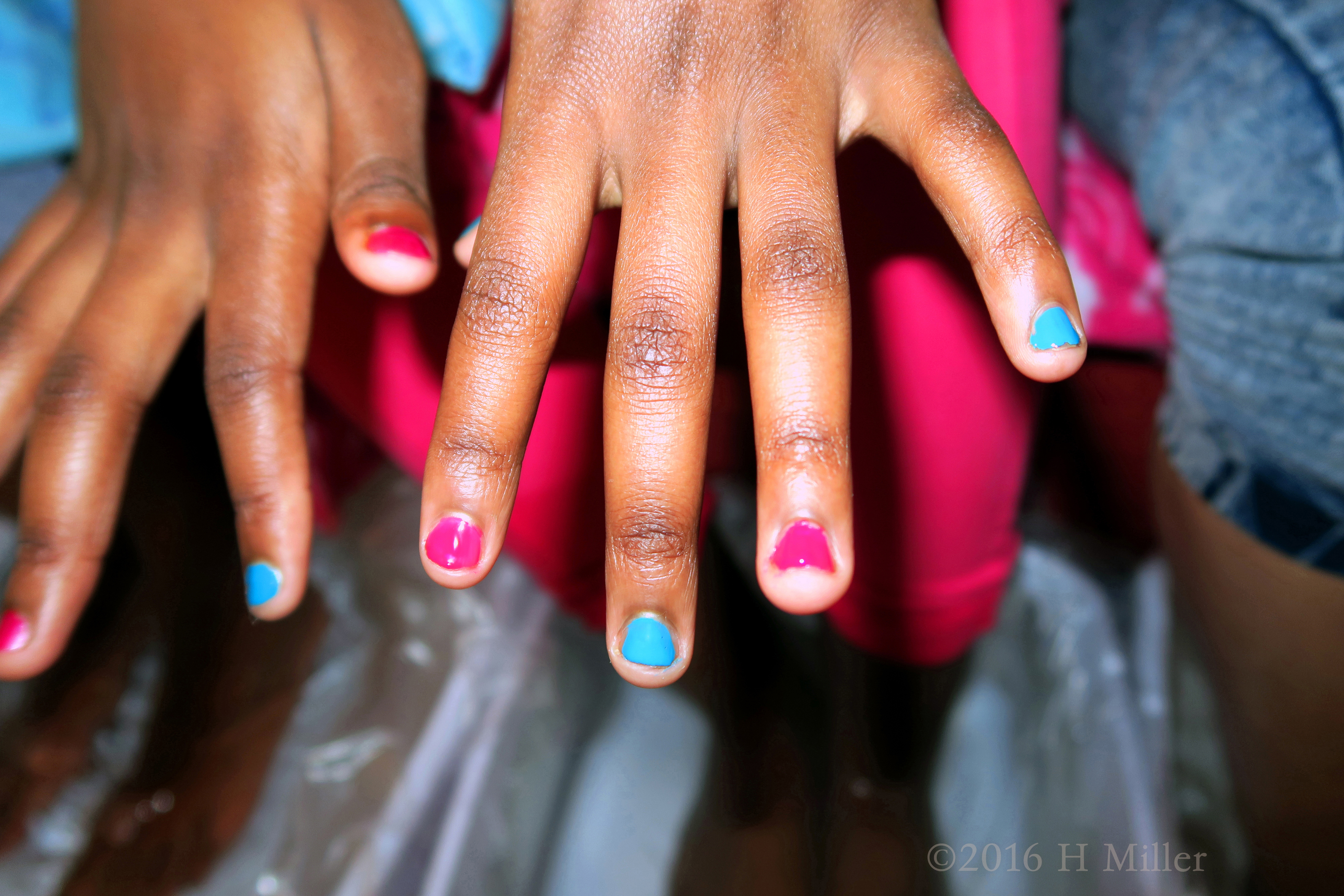 Magenta Blue Mini Mani. Magenta Blue Mini Mani.