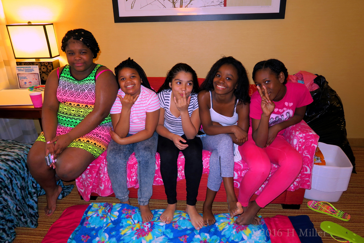 Chanell Group Pic For Her Spa Birthday Party. 