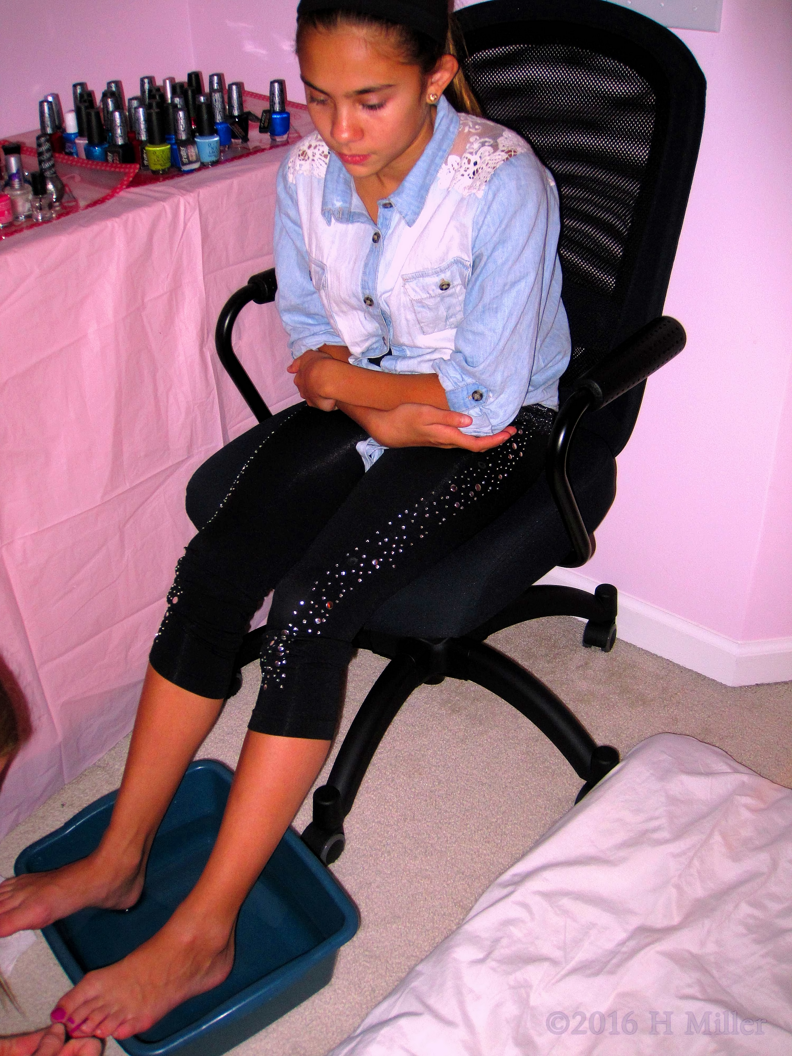 Watching Her Kids Home Spa Pedicures Watching Her Kids Home Spa Pedicures