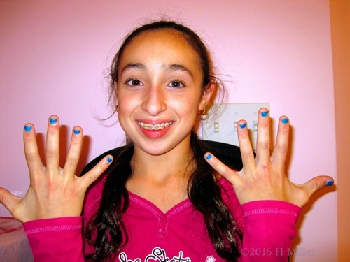 She Loves Her Kids Spa Manicur She Loves Her Kids Spa Manicur