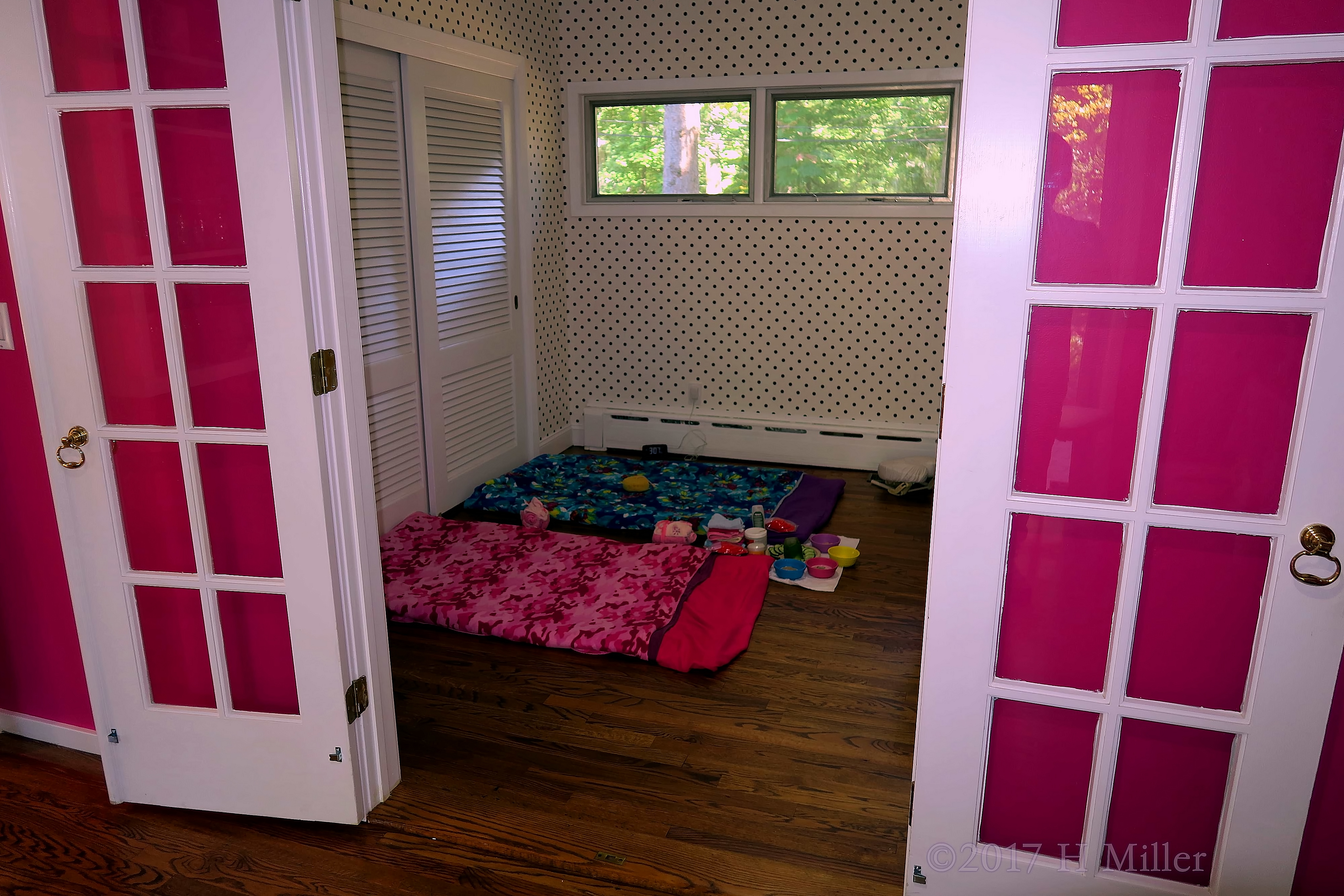 Mats Are Set Out For The Kids Facial Masques Mats Are Set Out For The Kids Facial Masques