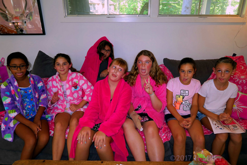 Haha Love Hanging Out With Friends And Making Silly Faces! Haha Love Hanging Out With Friends And Making Silly Faces!