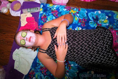 Natural Kid Friendly Ingredients For The Girls Facials. Natural Kid Friendly Ingredients For The Girls Facials.