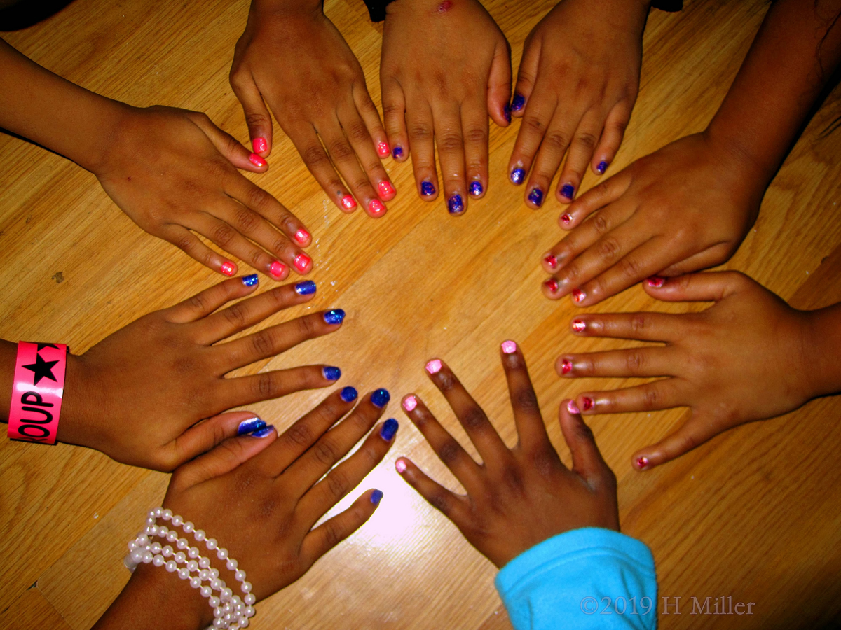 All The Party Guest's Kids Manicures 