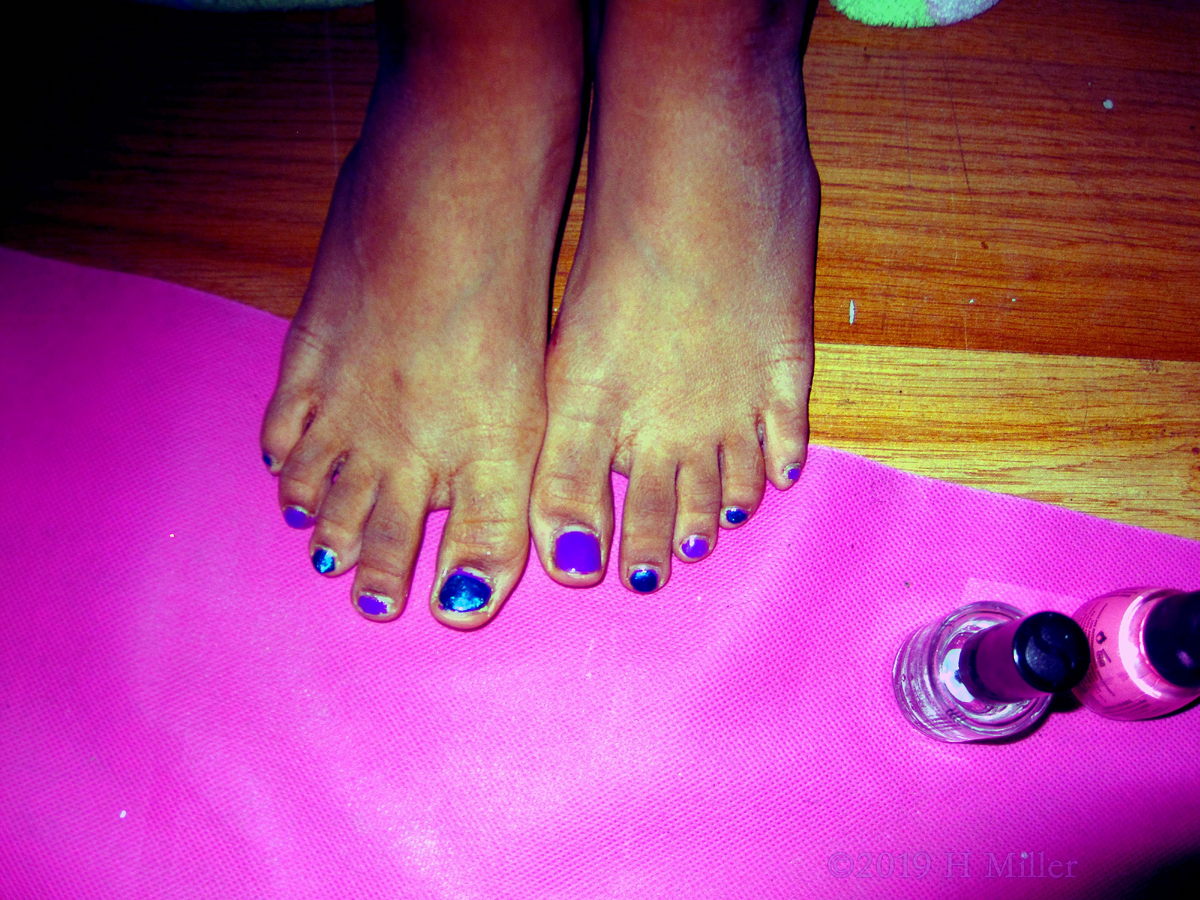 Purple And Blue Pedicure For Girls 