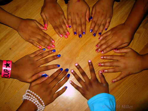 All The Party Guest's Kids Manicures