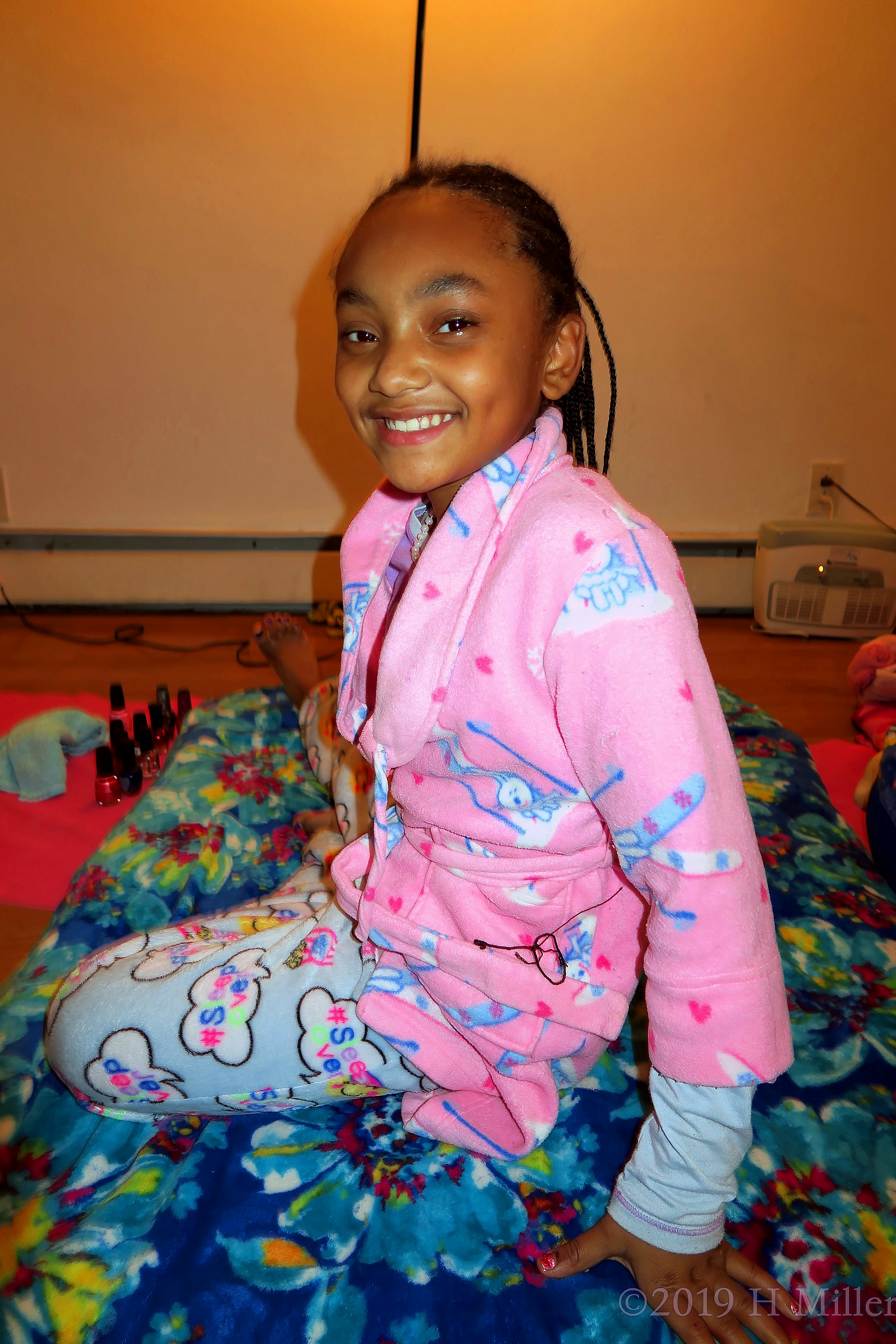 Bunny Spa Robed Guest After Kids Facial Bunny Spa Robed Guest After Kids Facial