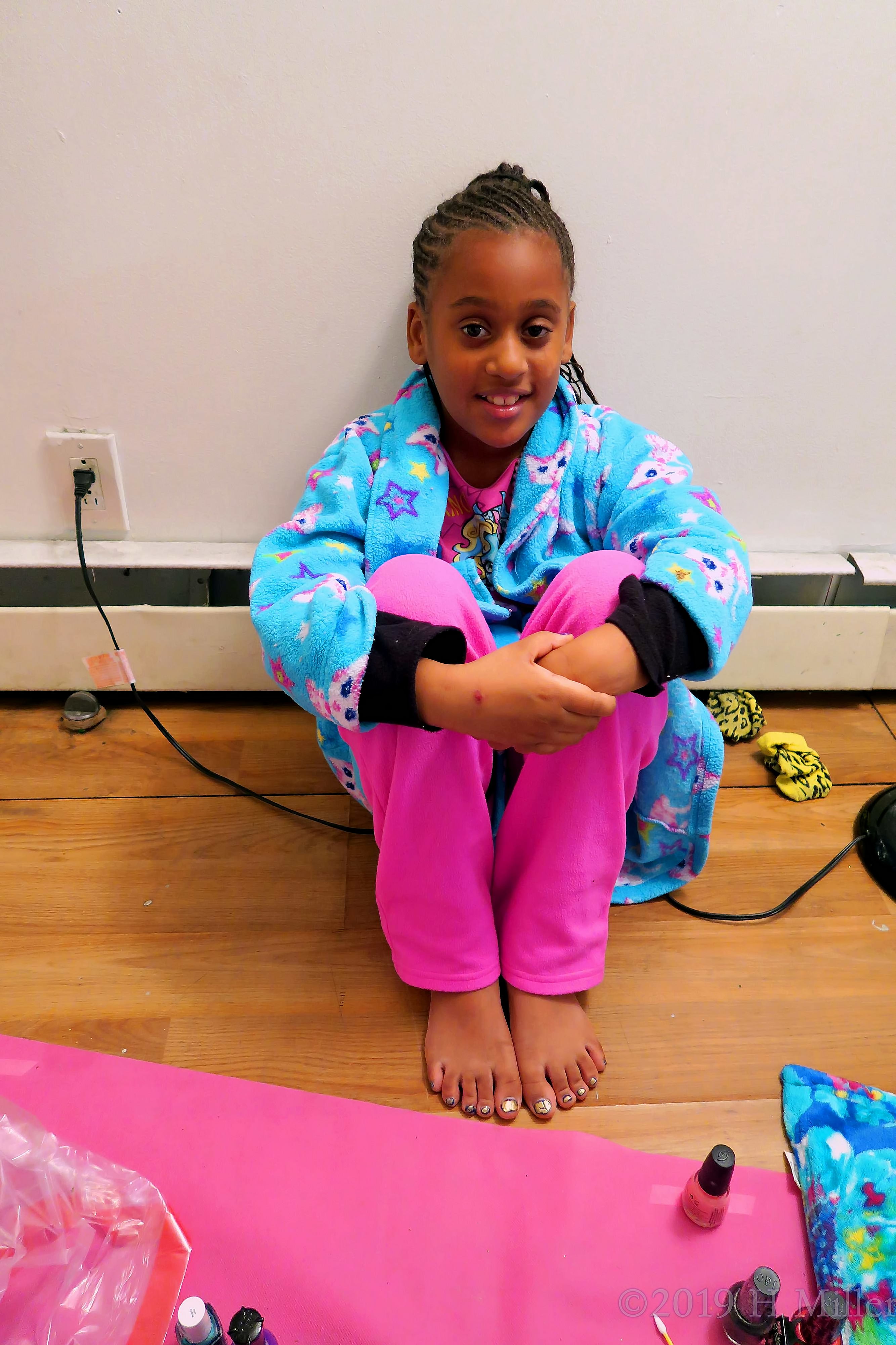 Spa Guest Sitting With Her Kids Pedicure Spa Guest Sitting With Her Kids Pedicure