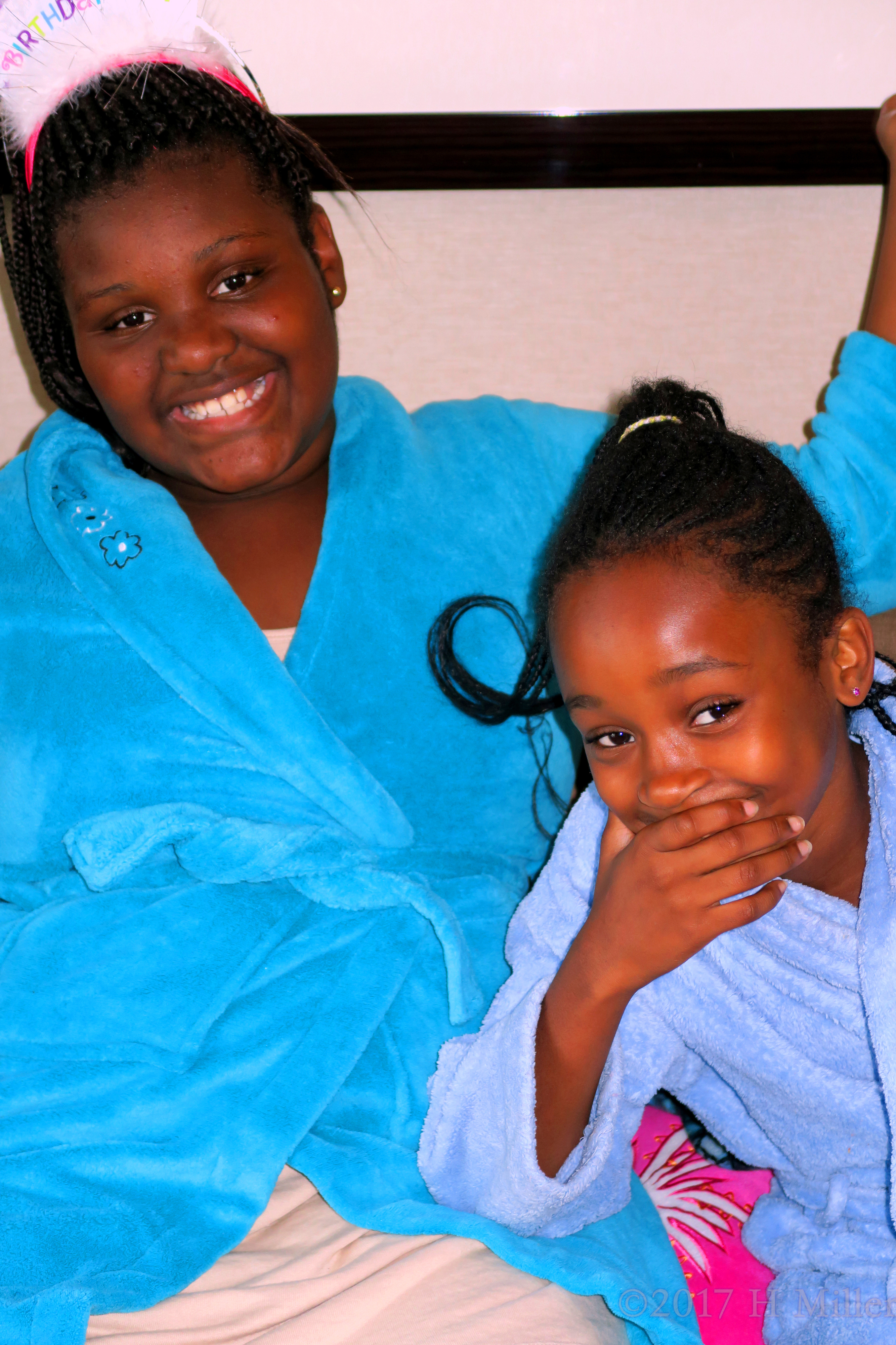 Giggles And Laughs, Fun At The Spa Party! Giggles And Laughs, Fun At The Spa Party!