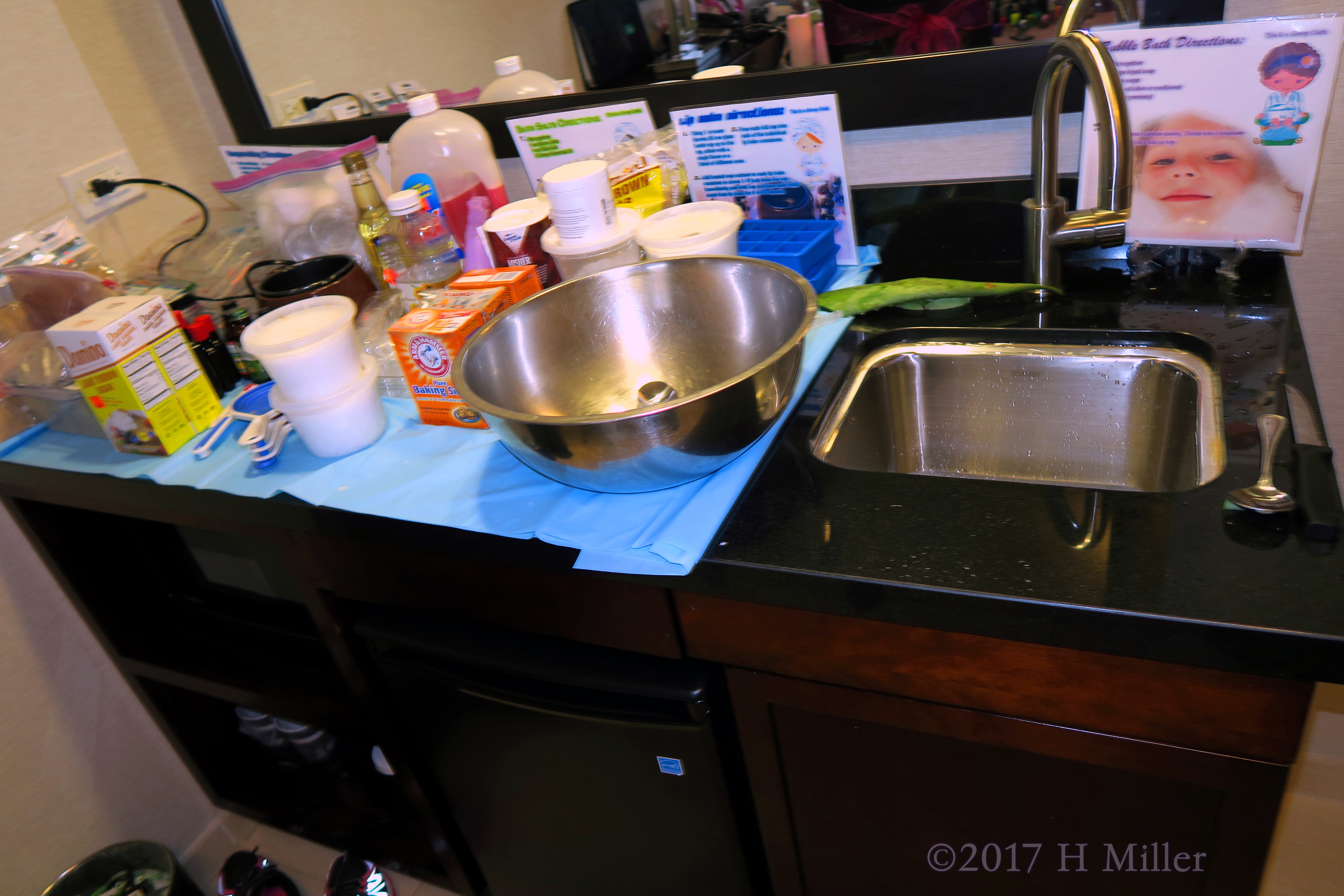 Kids Spa Craft Supplies And Materials All Arranged For The Girls! Kids Spa Craft Supplies And Materials All Arranged For The Girls!