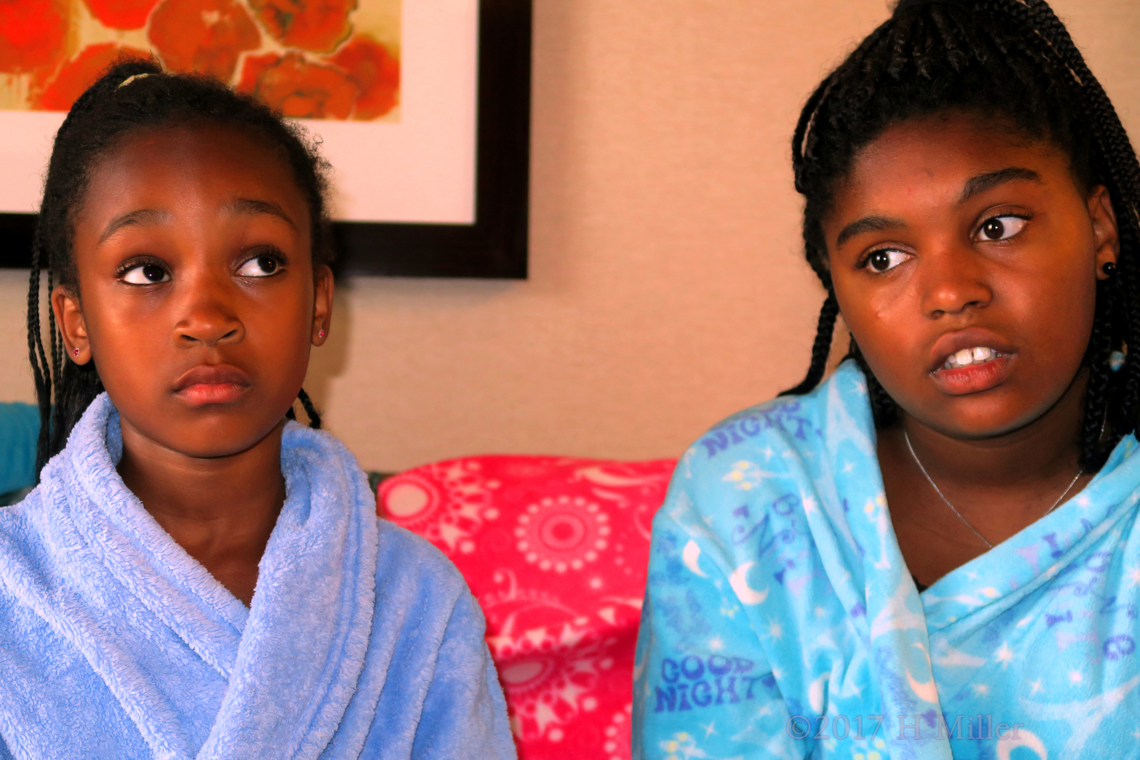 These Girls Are Deep In Conversation! These Girls Are Deep In Conversation!