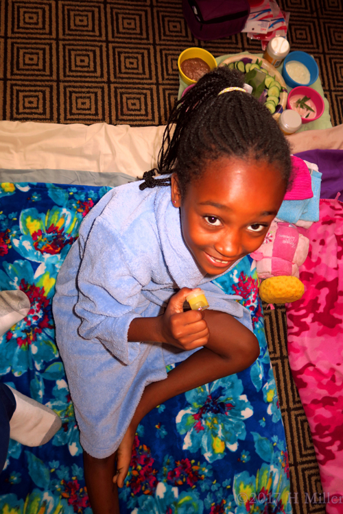 Crafts For Kids Are Super Fun, Especially Shaking The Lip Balm On The Kids Facial Mat! Crafts For Kids Are Super Fun, Especially Shaking The Lip Balm On The Kids Facial Mat!