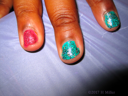 Glitters Make The Nail Art Look Even More Beautiful.