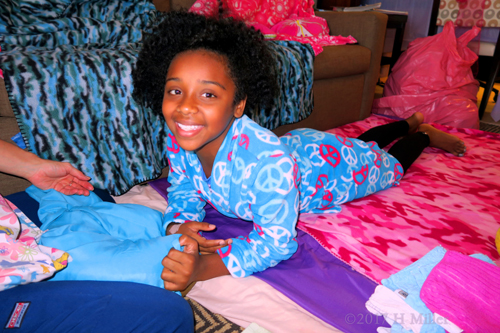 Happy And Ready To Have A Relaxing Kids Massage! Happy And Ready To Have A Relaxing Kids Massage!