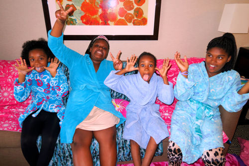 Let's Make Silly Faces! Let's Make Silly Faces!