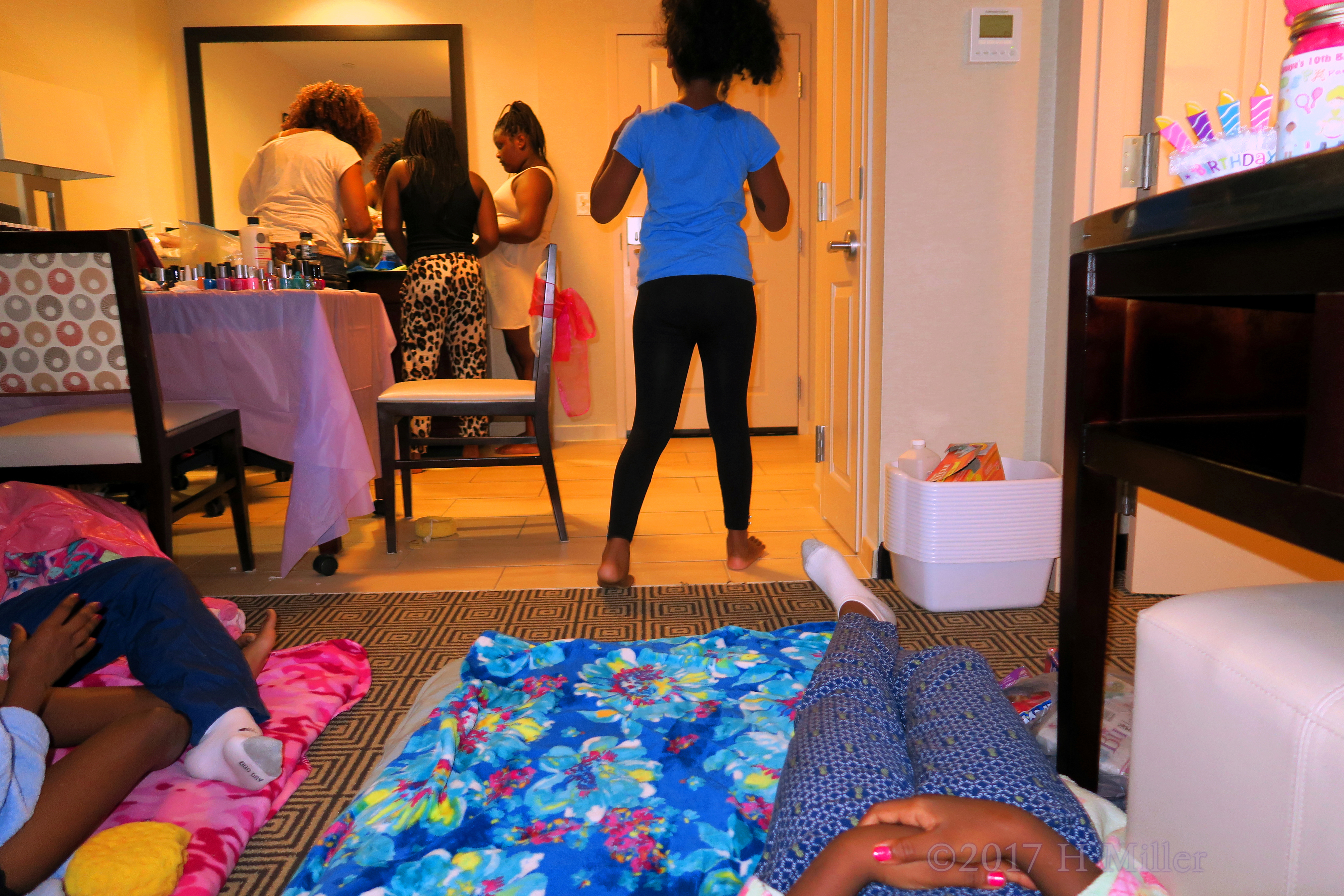 The Girls Are Busy Enjoying Kids Facials And Manicures At The Spa Party For Girls! The Girls Are Busy Enjoying Kids Facials And Manicures At The Spa Party For Girls!