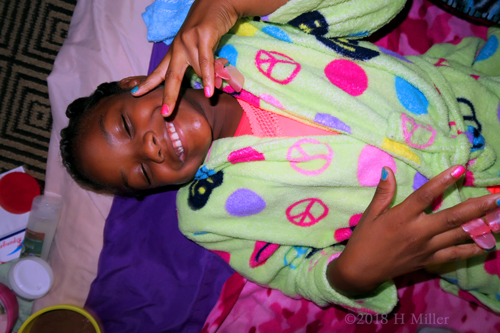 Showing Her Pretty Girls Mani And Nail Protectors! Showing Her Pretty Girls Mani And Nail Protectors!