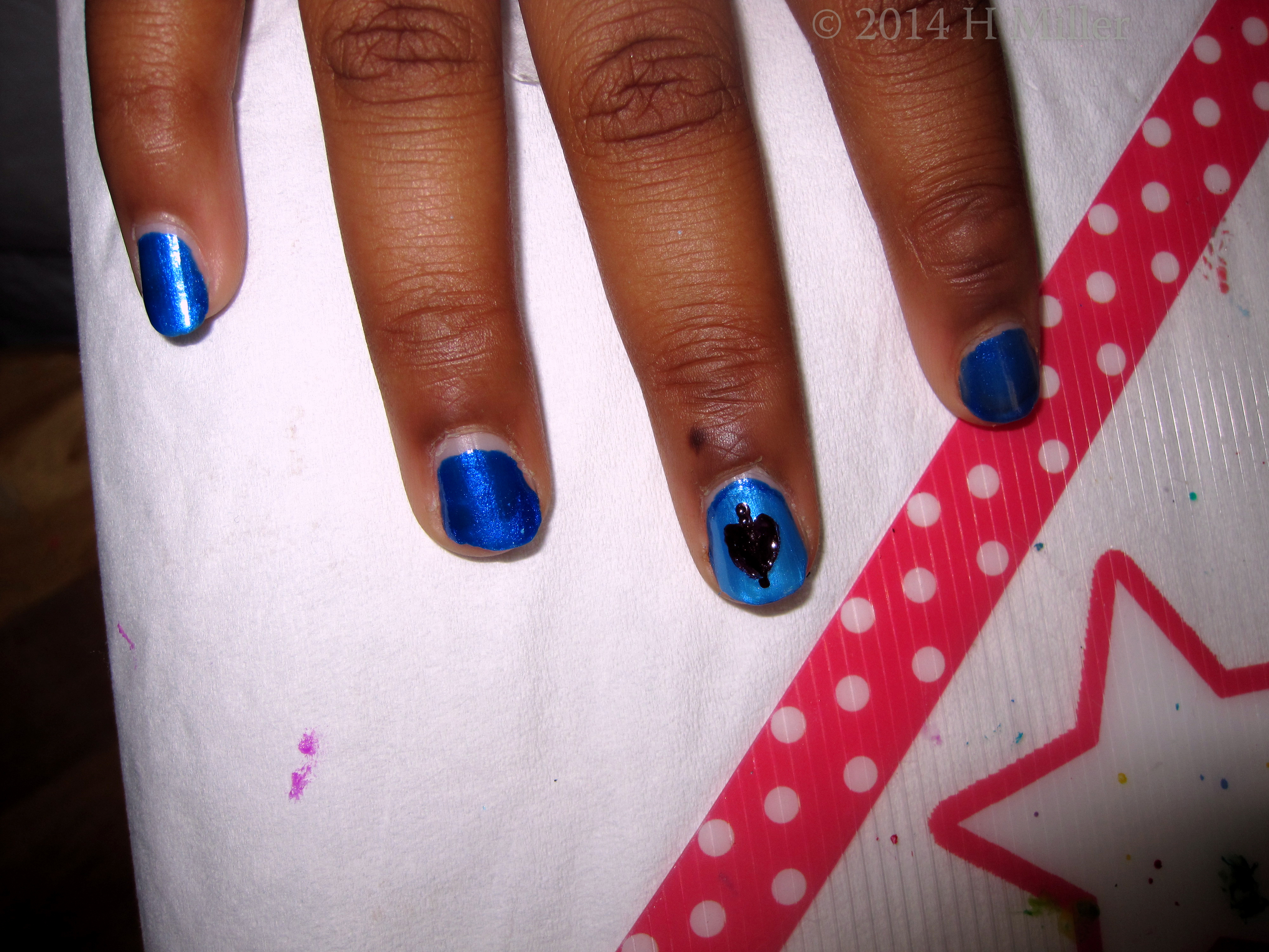 Midnite Blue Metallic Polishh With Spade Nail Art Midnite Blue Metallic Polishh With Spade Nail Art