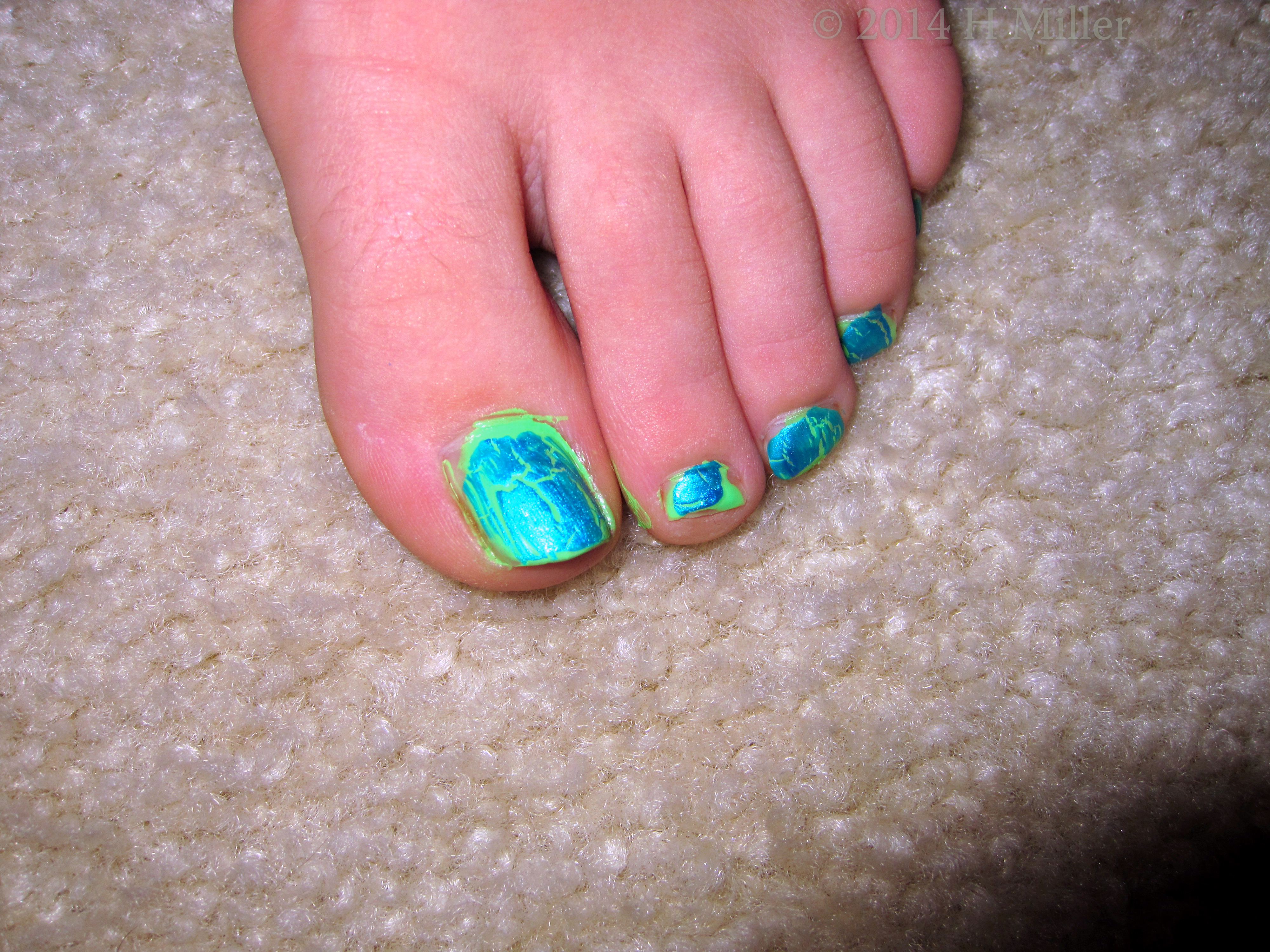Blue And Green Nail Polish Blend Well. Blue And Green Nail Polish Blend Well.
