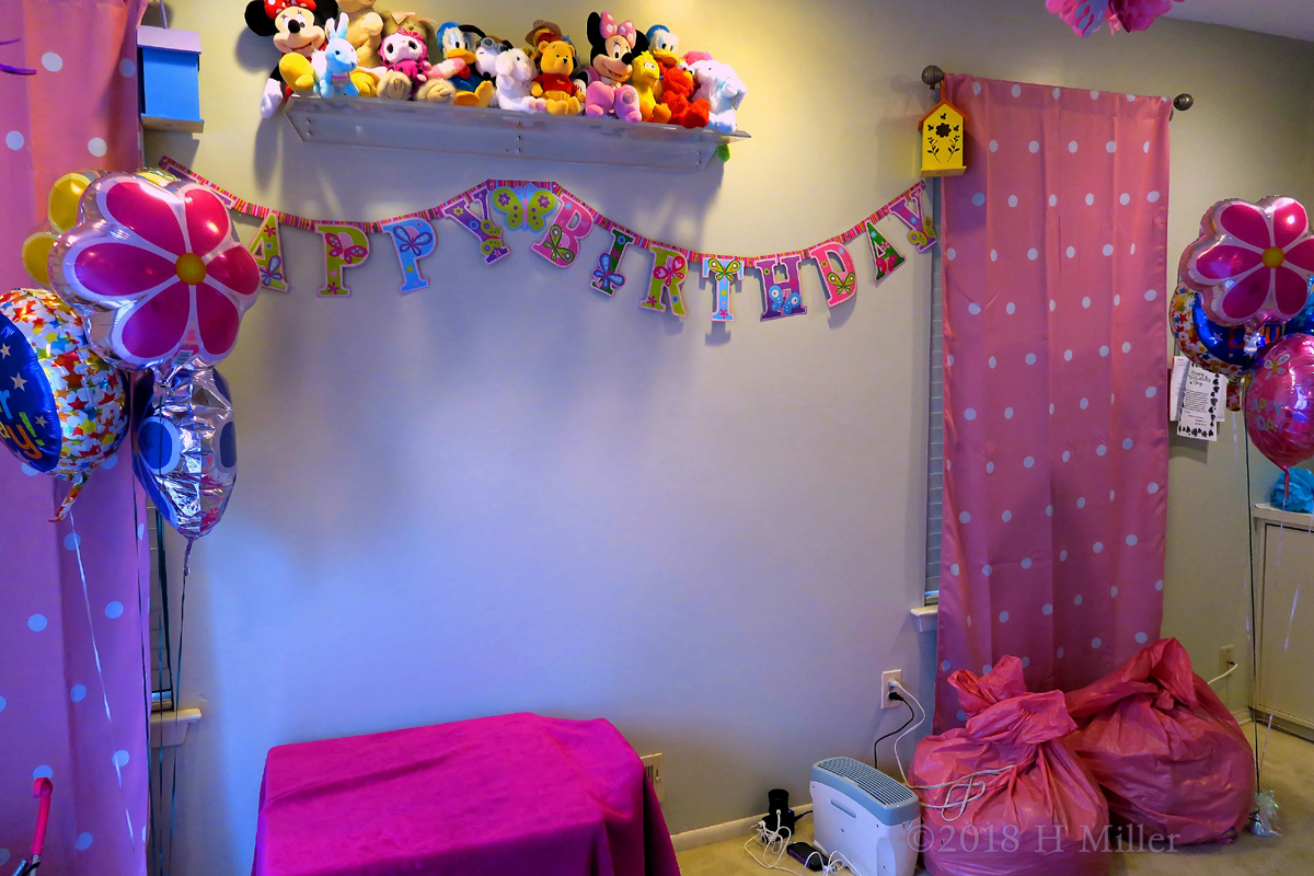 Birthday Balloons With Cute Soft Toys Adds To The Decor! 